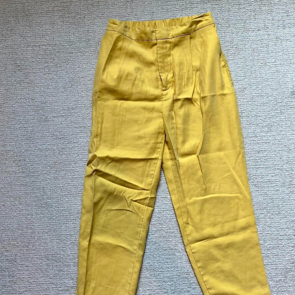 Zara Yellow High waist straight pants Size Medium